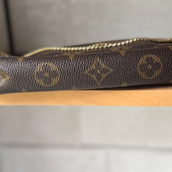 Louis Vuitton Monogram Pochette Pouch Bag/ shoulder bag - Picture 6 of 14